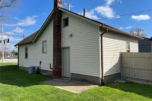 7431 Middlebranch Ave NE, Canton, OH 44721 - Photo 5