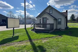 7431 Middlebranch Ave NE, Canton, OH 44721 - Photo 3