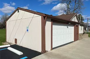 7431 Middlebranch Ave NE, Canton, OH 44721 - Photo 9