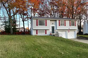 1239 Woodledge Dr, Mineral Ridge, OH 44440 - Photo 17