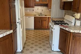 1166 Raymond St NW, Warren, OH 44485 - Photo 9