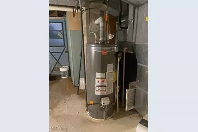 1166 Raymond Street NW, Warren, OH 44485 - Photo 25