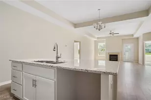 9264 Sharrott Rd, Poland, OH 44514 - Photo 7