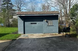 1670 Hillandale Dr, Euclid, OH 44132 - Photo 3