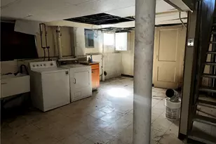 1670 Hillandale Dr, Euclid, OH 44132 - Photo 17