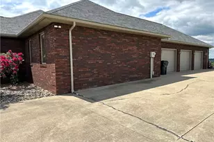 1305 Bald Hill, Zanesville, OH 43701 - Photo 9