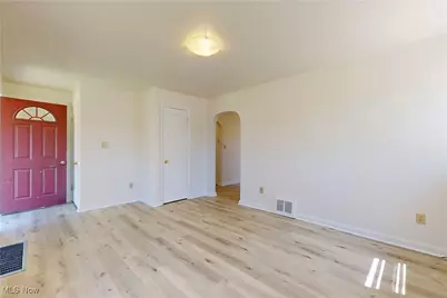 285 Beechwood Boulevard, Wintersville, OH 43953 - Photo 3