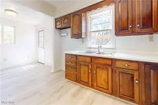 285 Beechwood Blvd, Wintersville, OH 43953 - Photo 13