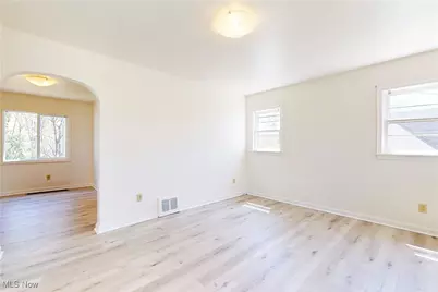 285 Beechwood Boulevard, Wintersville, OH 43953 - Photo 5