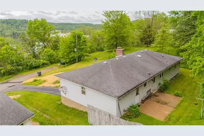 1919 Bel-Aire Terrace, Steubenville, OH 43952 - Photo 11