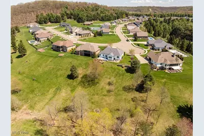 520 Pga Boulevard, New Philadelphia, OH 44663 - Photo 5