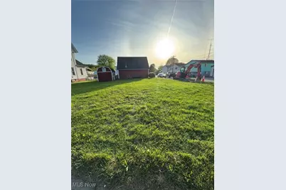 103 W 9th Street, Williamstown, WV 26187 - Photo 5