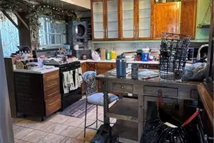 103 W 9th St, Williamstown, WV 26187 - Photo 21