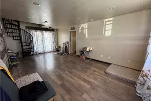 103 W 9th St, Williamstown, WV 26187 - Photo 9