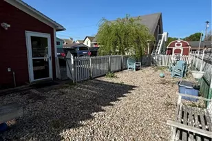 103 W 9th St, Williamstown, WV 26187 - Photo 31