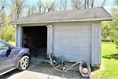 363 Maple Drive, Poland, OH 44514 - Photo 5