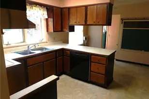 2684 Burlingham Dr, Ashtabula, OH 44004 - Photo 11