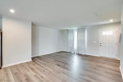 221 River Run Drive, Elyria, OH 44035 - Photo 17