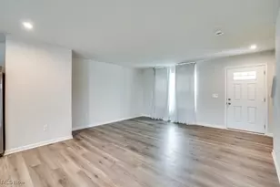 221 River Run Dr, Elyria, OH 44035 - Photo 17