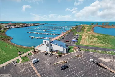 374 Bascule Drive, Lorain, OH 44052 - Photo 45