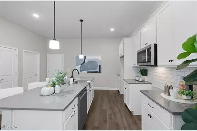 374 Bascule Drive, Lorain, OH 44052 - Photo 11