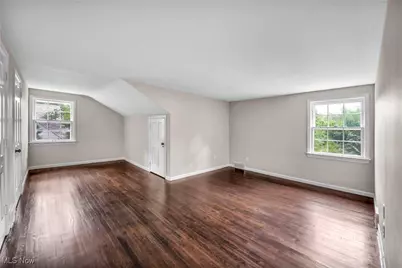 23580 Shaker Boulevard, Huber Heights, OH 44122 - Photo 17