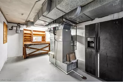 23580 Shaker Boulevard, Huber Heights, OH 44122 - Photo 21