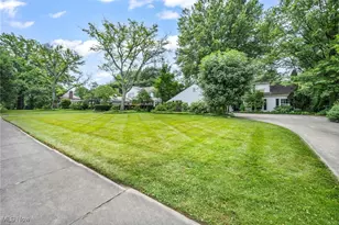 23580 Shaker Blvd, Huber Heights, OH 44122 - Photo 25