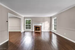 23580 Shaker Blvd, Huber Heights, OH 44122 - Photo 7