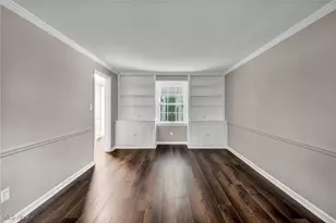 23580 Shaker Blvd, Huber Heights, OH 44122 - Photo 13