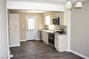 2617 Chestnut St, Steubenville, OH 43952 - Photo 7