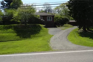 7517 Veterans Blvd, Chester, WV 26034 - Photo 3