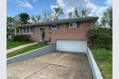 219 Sarah Boulevard, Toronto, OH 43964 - Photo 1