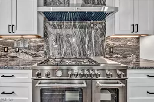 2344 Country Brook Dr, Hinckley, OH 44233 - Photo 15