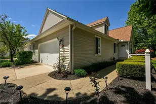 4212 Castle Ridge, Copley, OH 44321 - Photo 1