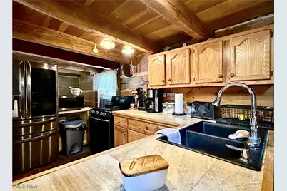 477 Burnt Hill Road, Williamstown, WV 26187 - Photo 13