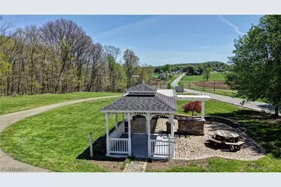 14875 Navarre Road SW, Wilmot, OH 44689 - Photo 5