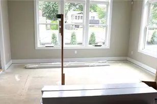 945 Royal Oak Ave NE, North Canton, OH 44720 - Photo 5