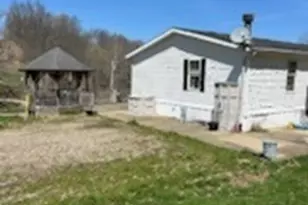 17607 Halleys Ridge Rd, Pleasant City, OH 43772 - Photo 3