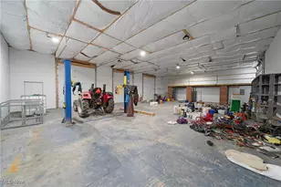 6810 Barrett Rd, Geneva, OH 44041 - Photo 33