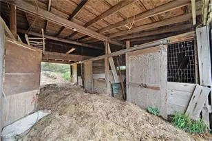 6810 Barrett Rd, Geneva, OH 44041 - Photo 37