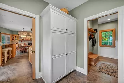 10360 Sawmill Drive, Chardon, OH 44024 - Photo 29