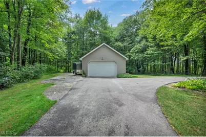 10360 Sawmill Drive, Chardon, OH 44024 - Photo 5