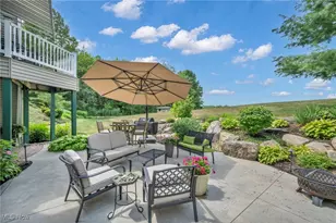 10360 Sawmill Dr, Chardon, OH 44024 - Photo 9