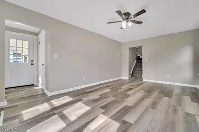 2049 E 39th Street, Ashtabula, OH 44004 - Photo 9