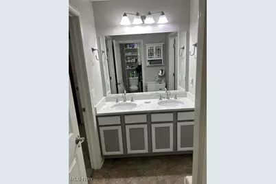 180 Elizabeth Parkway, Akron, OH 44304 - Photo 33