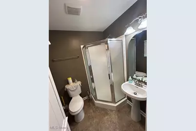 180 Elizabeth Parkway, Akron, OH 44304 - Photo 7