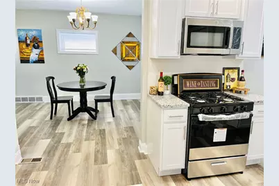 10914 Fidelity Avenue, Loveland, OH 44111 - Photo 11