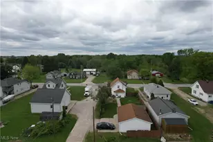 6927 N Wildacre Rd, Curtice, OH 43412 - Photo 3