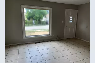 12620 Grimsby Avenue, Loveland, OH 44135 - Photo 5